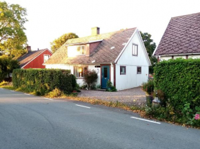 Lilla Röda Halmstadby in Kågeröd